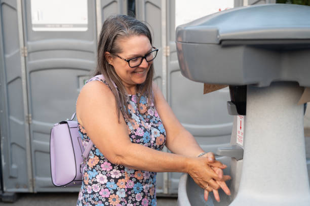Best Portable bathroom rental  in Charles City, IA